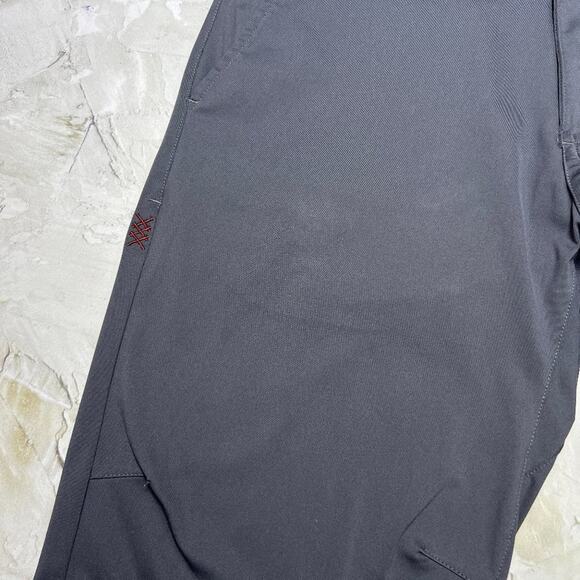 Rhone Commuter Pant SIZE 28 x 32 Iron Gray Straight Leg Stretch Flex-Knit Chino - Picture 4 of 13